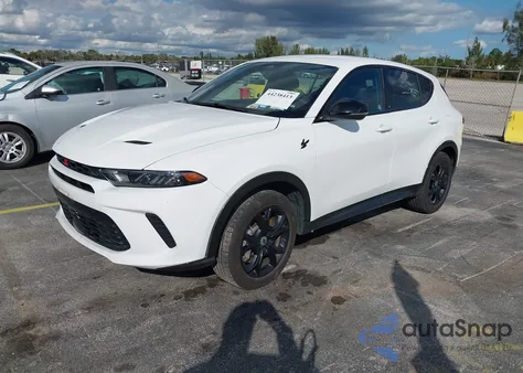 2024 Dodge Hornet R/T Eawd из США, поврежденный, VIN ZACPDFCWXR3A29364